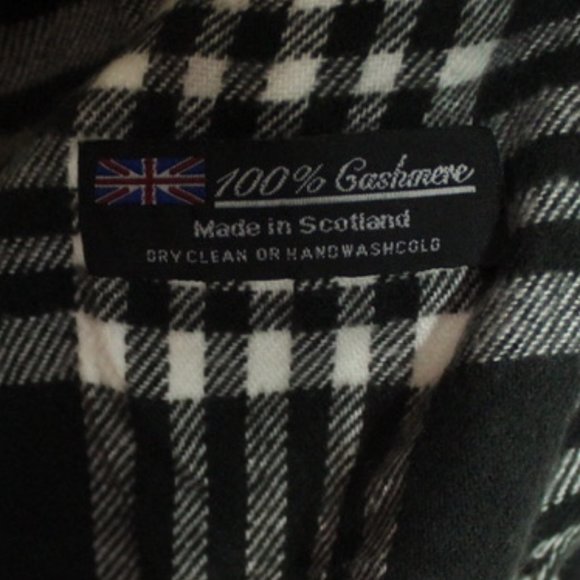 Plaid 100% Cashmere Made in Scottland Fringe Scarf - Picture 4 of 4